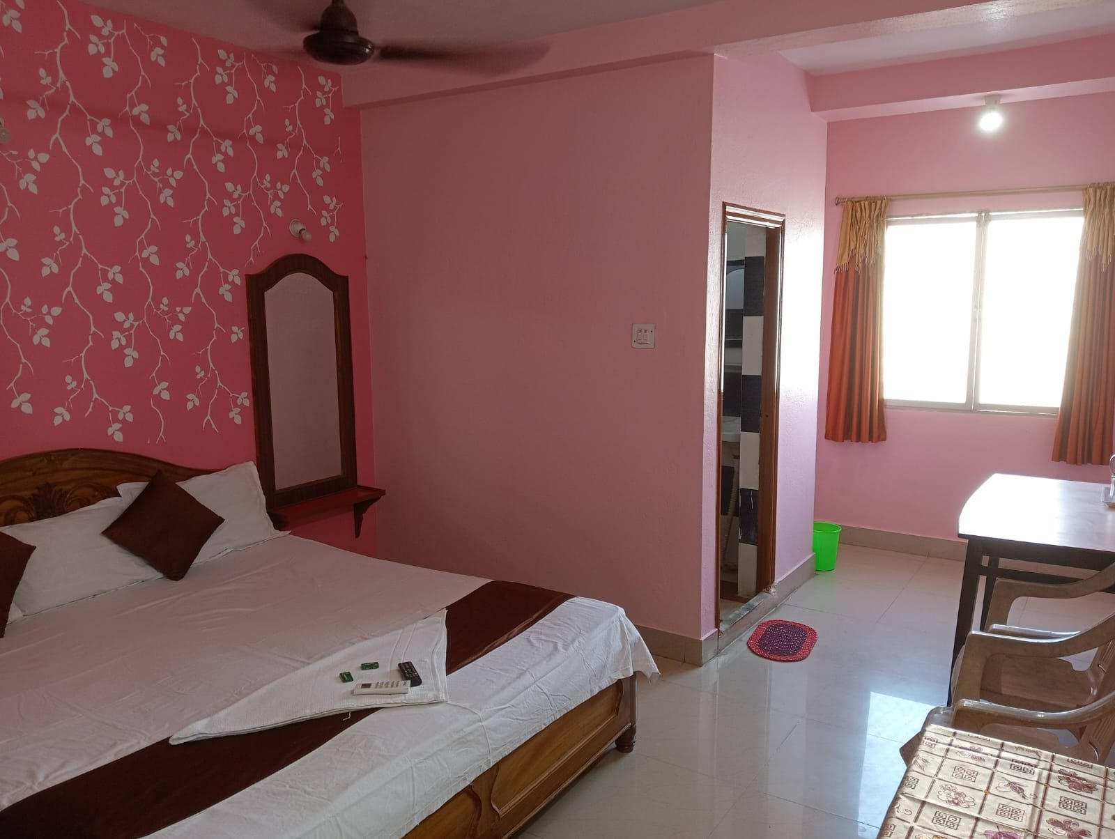 2nd. Floor Standard AC/Non AC Double Bedroom