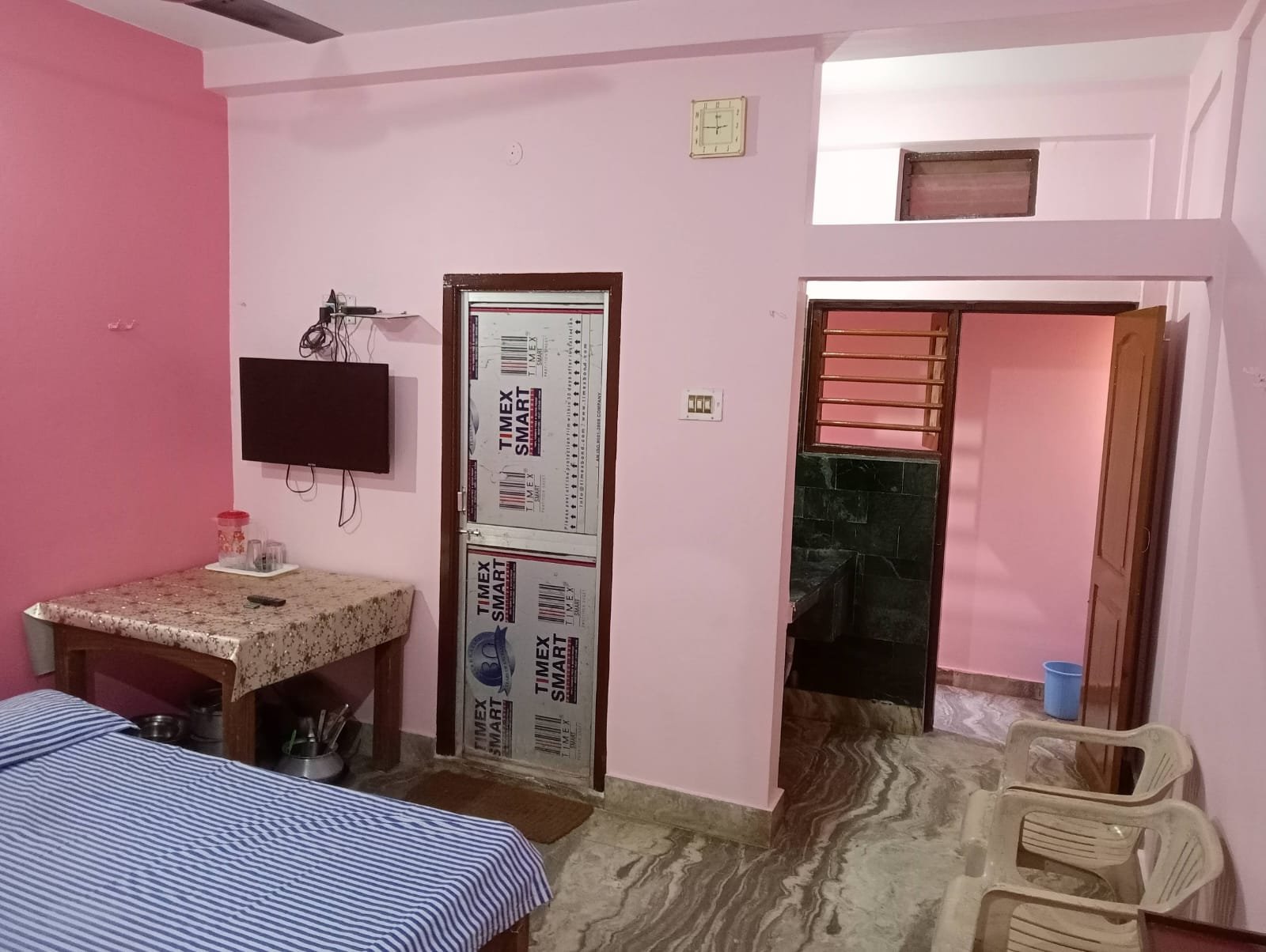 1st.Floor standard non Non-AC double bedroom